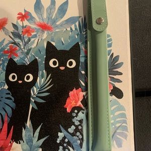 iPad 10.2 case with pencil holder